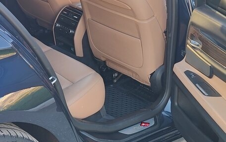 BMW 7 серия, 2012 год, 1 860 000 рублей, 9 фотография