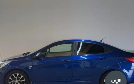 Hyundai Solaris II рестайлинг, 2016 год, 800 000 рублей, 3 фотография