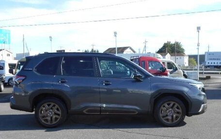 Subaru Forester, 2025 год, 4 000 000 рублей, 13 фотография