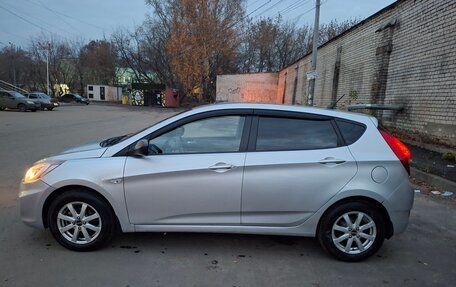 Hyundai Solaris II рестайлинг, 2011 год, 830 000 рублей, 9 фотография