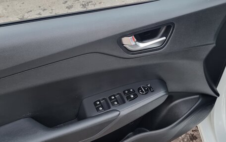 Hyundai Solaris II рестайлинг, 2020 год, 1 750 000 рублей, 7 фотография