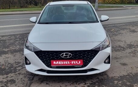 Hyundai Solaris II рестайлинг, 2020 год, 1 750 000 рублей, 1 фотография