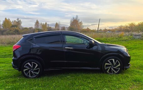 Honda Vezel, 2017 год, 1 830 000 рублей, 7 фотография