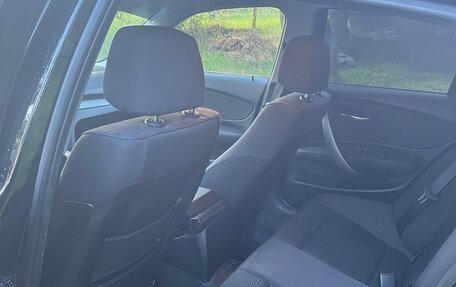 BMW 1 серия, 2011 год, 750 000 рублей, 9 фотография