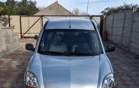 Renault Kangoo II рестайлинг, 2003 год, 580 000 рублей, 2 фотография