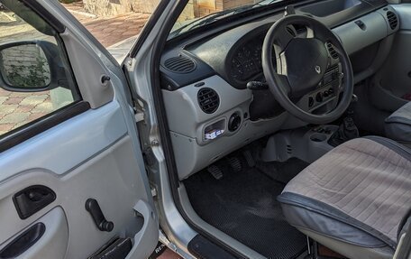 Renault Kangoo II рестайлинг, 2003 год, 580 000 рублей, 17 фотография