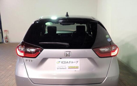 Honda Fit, 2021 год, 930 000 рублей, 4 фотография