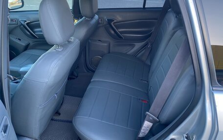 Toyota RAV4, 2002 год, 770 000 рублей, 13 фотография