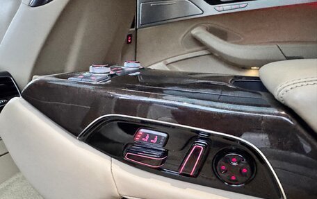 Audi A8, 2015 год, 3 300 000 рублей, 16 фотография