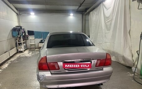 Mitsubishi Diamante II, 1998 год, 440 000 рублей, 3 фотография