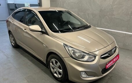 Hyundai Solaris II рестайлинг, 2012 год, 599 000 рублей, 3 фотография