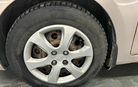 Hyundai Solaris II рестайлинг, 2012 год, 599 000 рублей, 15 фотография