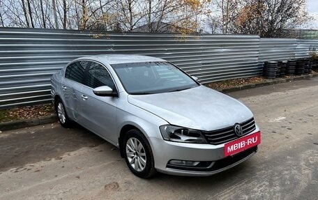 Volkswagen Passat B7, 2011 год, 745 000 рублей, 3 фотография