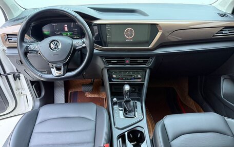 Volkswagen Tharu, 2022 год, 1 815 000 рублей, 8 фотография