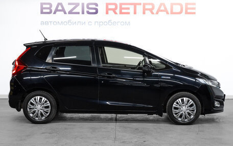 Honda Fit III, 2018 год, 1 198 000 рублей, 5 фотография