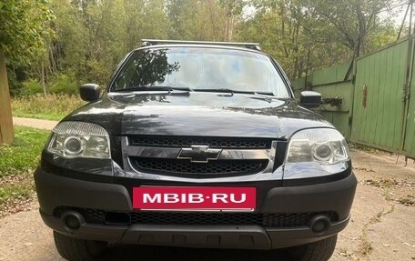 Chevrolet Niva I рестайлинг, 2018 год, 645 000 рублей, 4 фотография