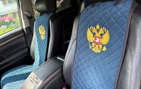 Toyota Highlander III, 2014 год, 2 850 000 рублей, 3 фотография