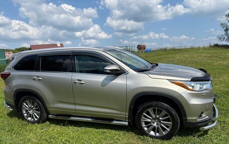 Toyota Highlander III, 2014 год, 2 850 000 рублей, 9 фотография