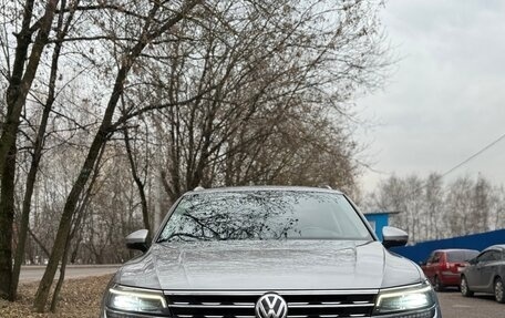 Volkswagen Tiguan II, 2017 год, 2 090 000 рублей, 4 фотография