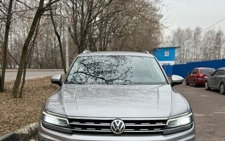 Volkswagen Tiguan II, 2017 год, 2 090 000 рублей, 5 фотография