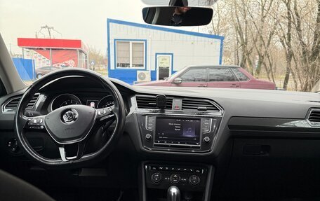 Volkswagen Tiguan II, 2017 год, 2 090 000 рублей, 16 фотография