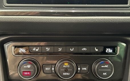 Volkswagen Tiguan II, 2017 год, 2 090 000 рублей, 26 фотография