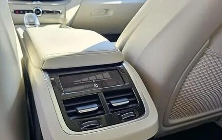 Volvo XC60 II, 2022 год, 3 167 190 рублей, 11 фотография