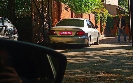 Mitsubishi Galant VIII, 2000 год, 250 000 рублей, 1 фотография