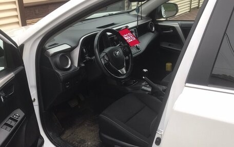 Toyota RAV4, 2018 год, 2 500 000 рублей, 4 фотография