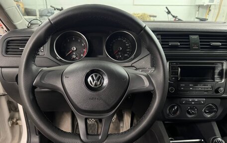 Volkswagen Jetta VI, 2015 год, 950 000 рублей, 14 фотография