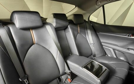 Toyota Camry, 2023 год, 3 850 000 рублей, 15 фотография