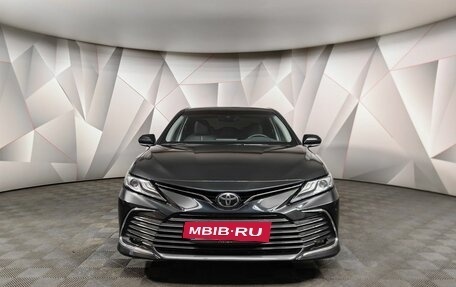 Toyota Camry, 2023 год, 3 850 000 рублей, 7 фотография