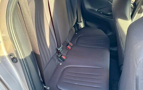 Toyota Yaris, 2020 год, 1 259 000 рублей, 20 фотография