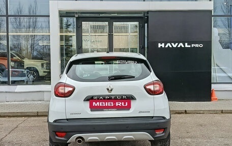 Renault Kaptur I рестайлинг, 2019 год, 1 350 000 рублей, 4 фотография