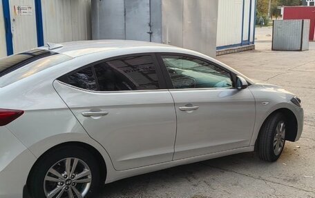 Hyundai Elantra VI рестайлинг, 2017 год, 1 450 000 рублей, 4 фотография