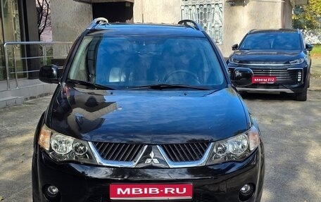 Mitsubishi Outlander III рестайлинг 3, 2008 год, 1 022 000 рублей, 1 фотография