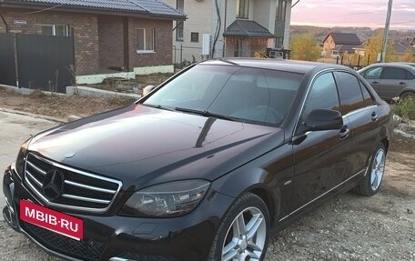 Mercedes-Benz C-Класс, 2008 год, 1 100 000 рублей, 1 фотография