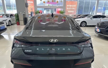 Hyundai Elantra, 2024 год, 1 990 000 рублей, 5 фотография