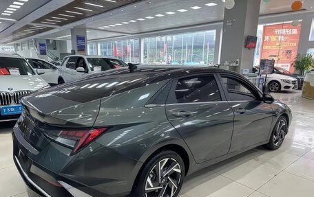 Hyundai Elantra, 2024 год, 1 990 000 рублей, 6 фотография