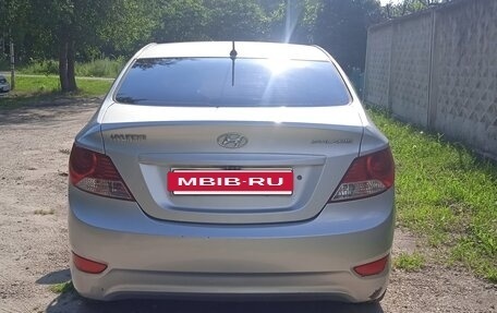 Hyundai Solaris II рестайлинг, 2011 год, 650 000 рублей, 7 фотография