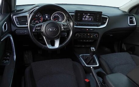 KIA cee'd III, 2020 год, 1 690 000 рублей, 9 фотография