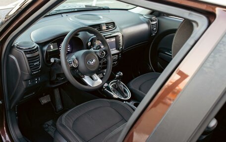 KIA Soul II рестайлинг, 2018 год, 1 395 000 рублей, 13 фотография