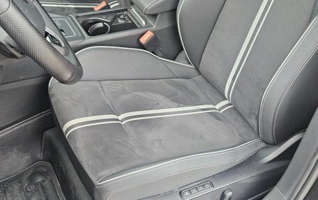 Volkswagen Golf VIII, 2022 год, 2 140 000 рублей, 13 фотография