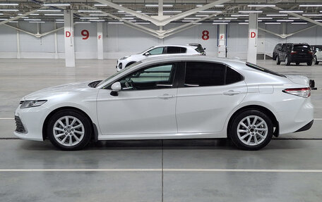 Toyota Camry, 2021 год, 2 500 000 рублей, 10 фотография