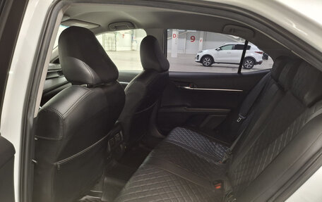 Toyota Camry, 2021 год, 2 500 000 рублей, 15 фотография