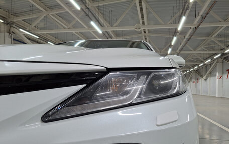 Toyota Camry, 2021 год, 2 500 000 рублей, 21 фотография