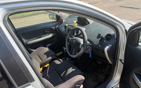 Toyota Ist II, 2003 год, 505 000 рублей, 17 фотография