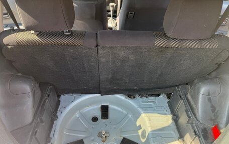 Toyota Ist II, 2003 год, 505 000 рублей, 26 фотография