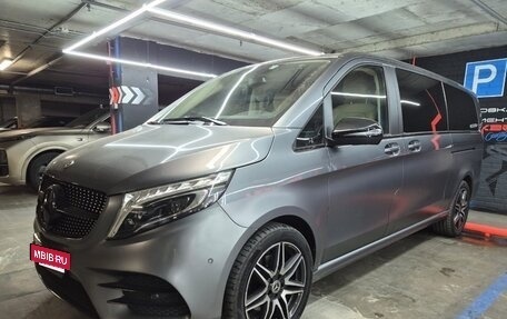 Mercedes-Benz V-Класс, 2022 год, 8 950 000 рублей, 3 фотография