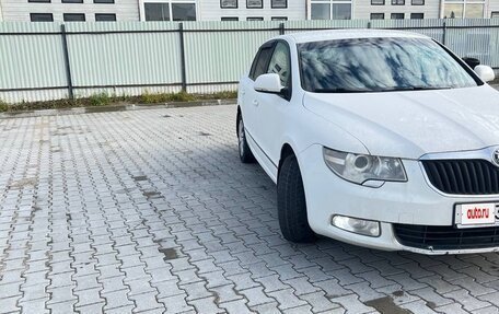 Skoda Superb III рестайлинг, 2012 год, 850 000 рублей, 4 фотография